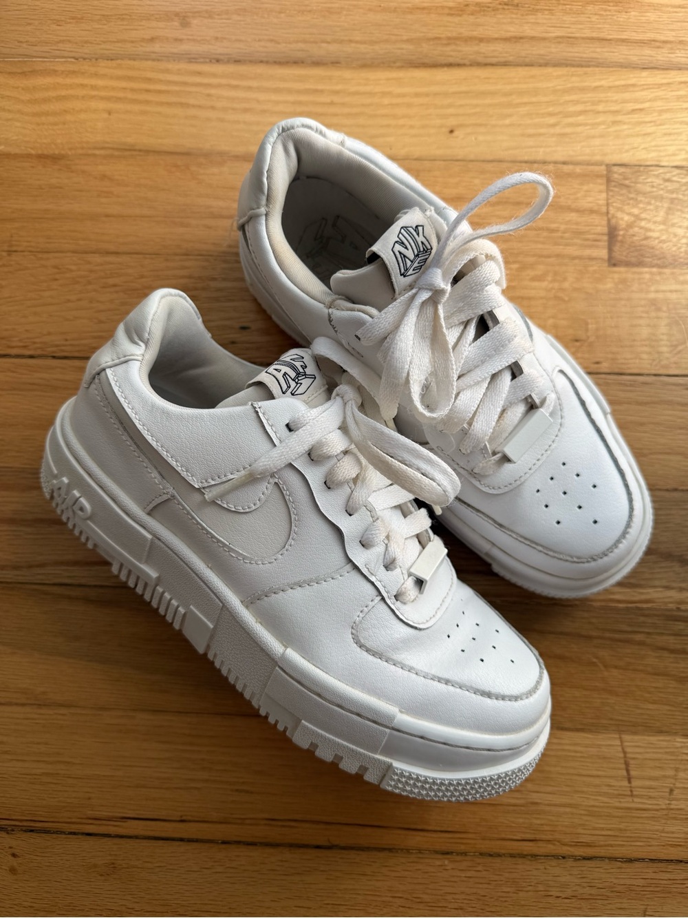 Nike White Women's Low-Top Platform Sneakers